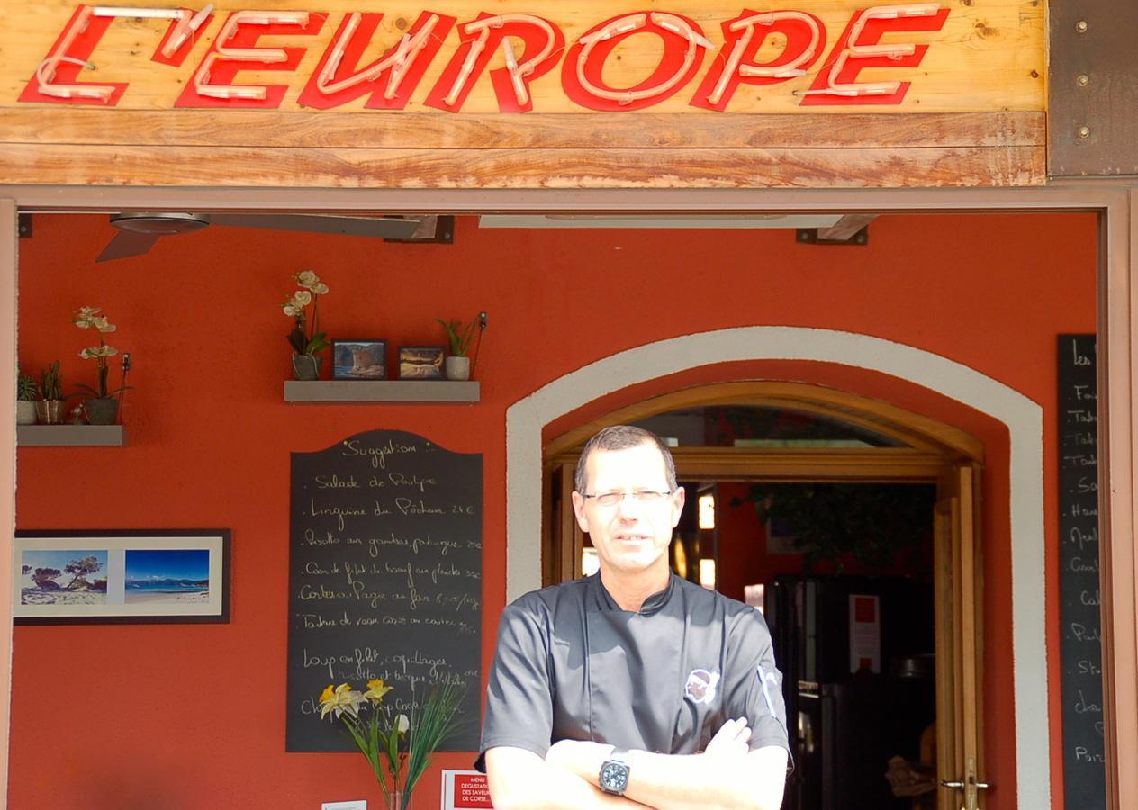 Hotel Restaurant L'Europe Saint-Florent  Buitenkant foto